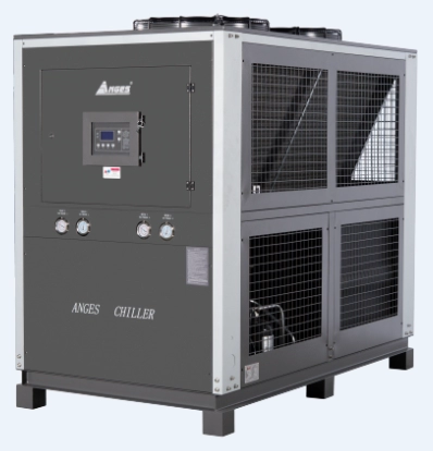 Энергоэффективный охладитель воды с воздушным охлаждением ACK-15