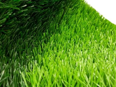 Новая искусственная трава для футбольного поля