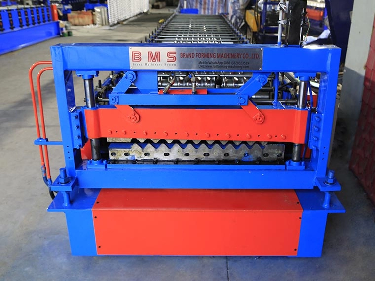 Профилегибочное оборудование для производства гофрированного листа YX18-76.2-762