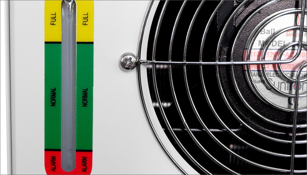 Вентилятор охлаждения и указатель уровня воды