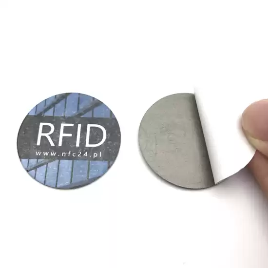 Метка UHF Anti-Metal RFID для системы управления