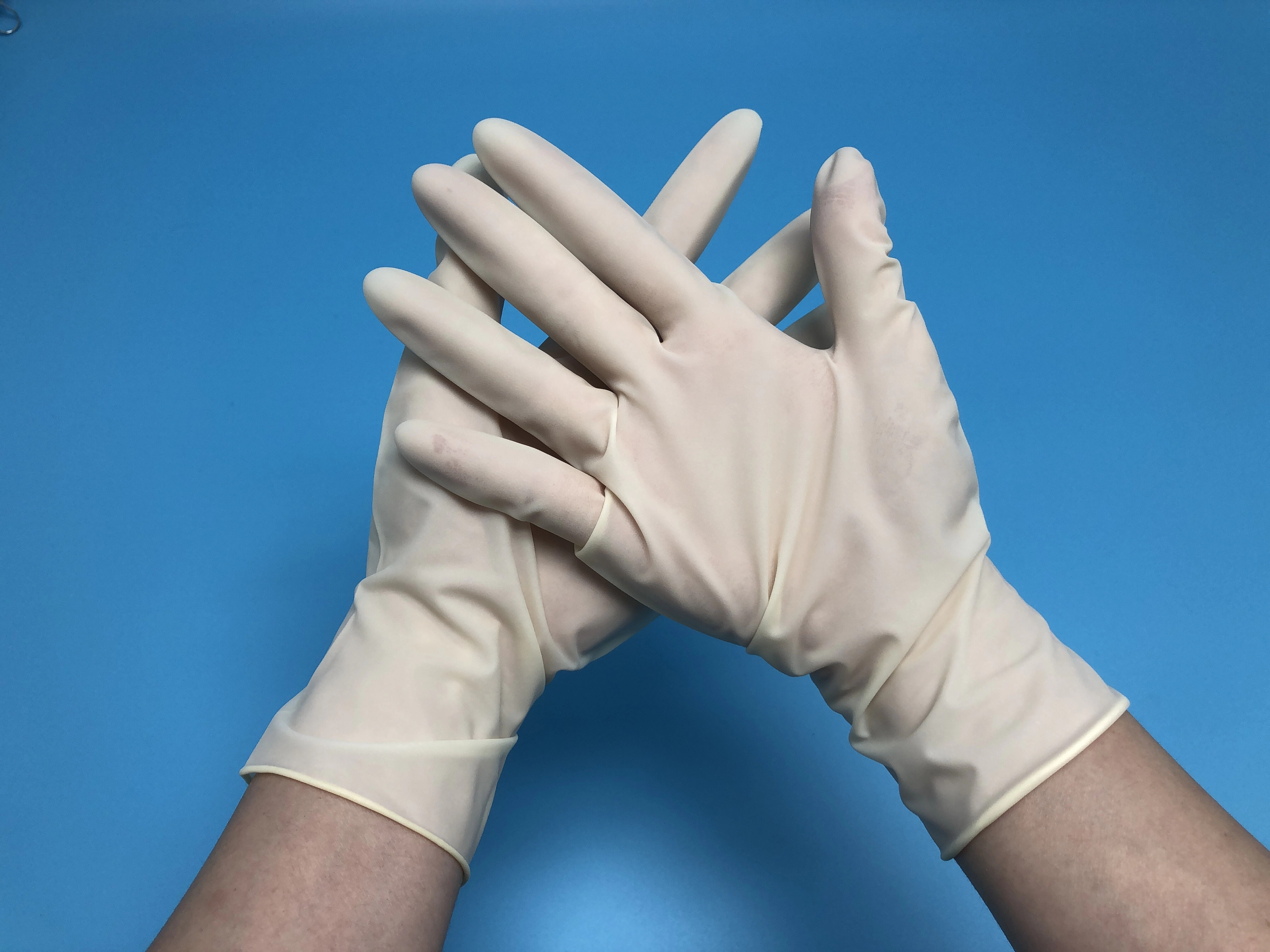 Латексные перчатки для медицинского осмотра