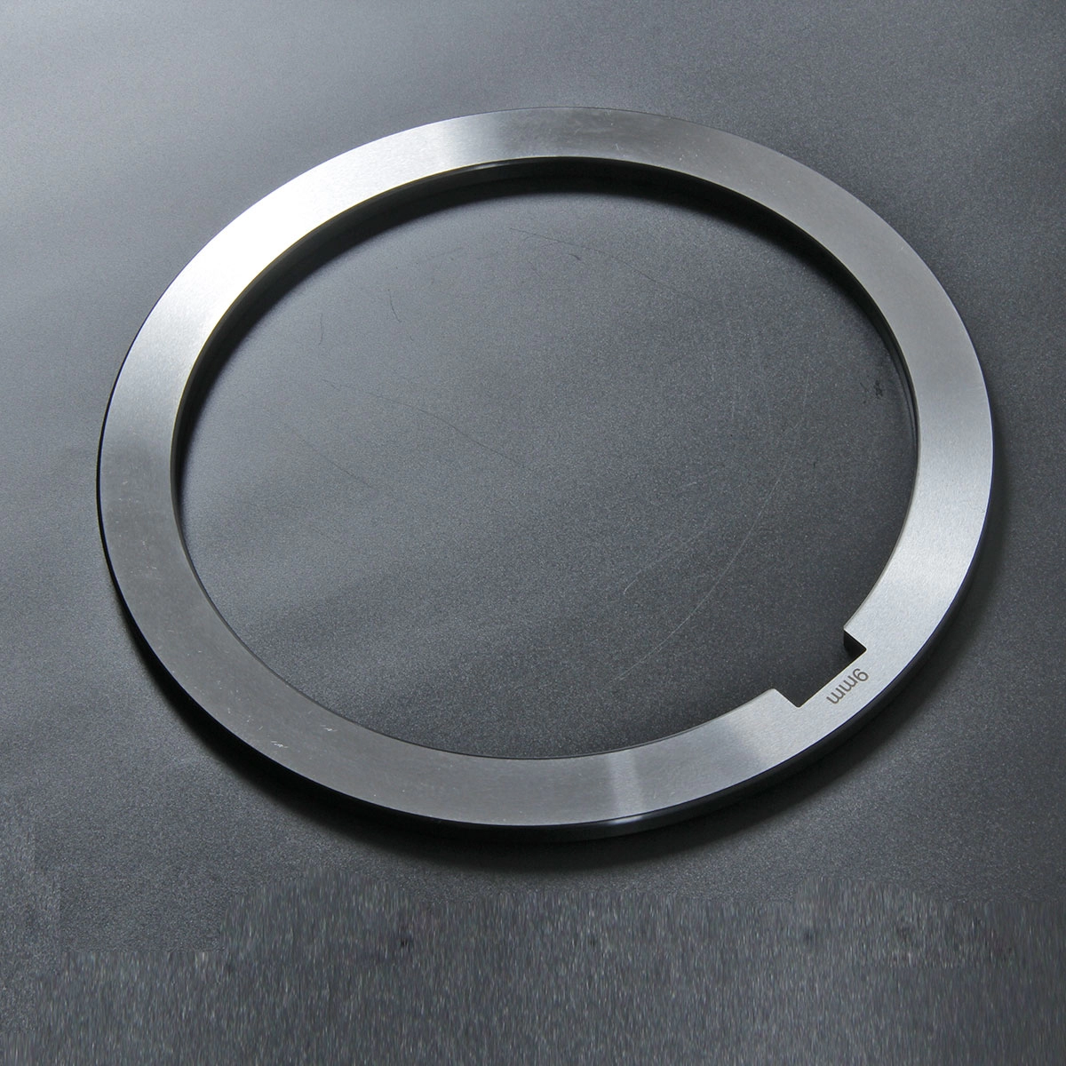 Стальная металлическая прокладка для высокоточной резки с резиновым диском для ножей линии продольной резки