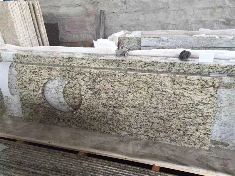 Остров столешниц New Venetian Gold Granite