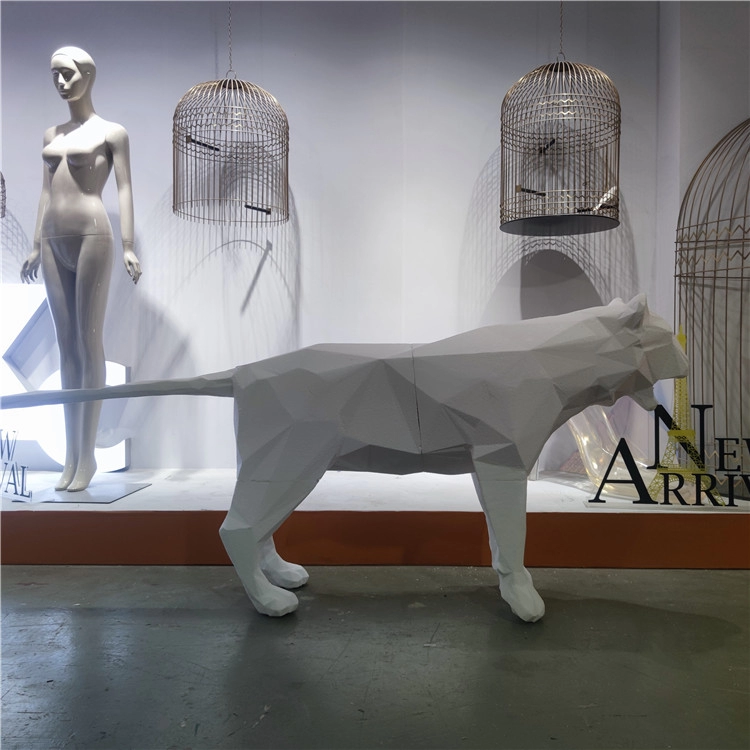 Оптовая статуя пантеры из стекловолокна с абстрактным дизайном