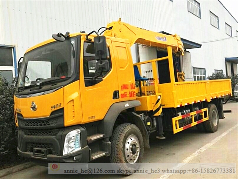 6,3-тонный грузовой автомобиль с краном-манипулятором LiuQi ChengLong