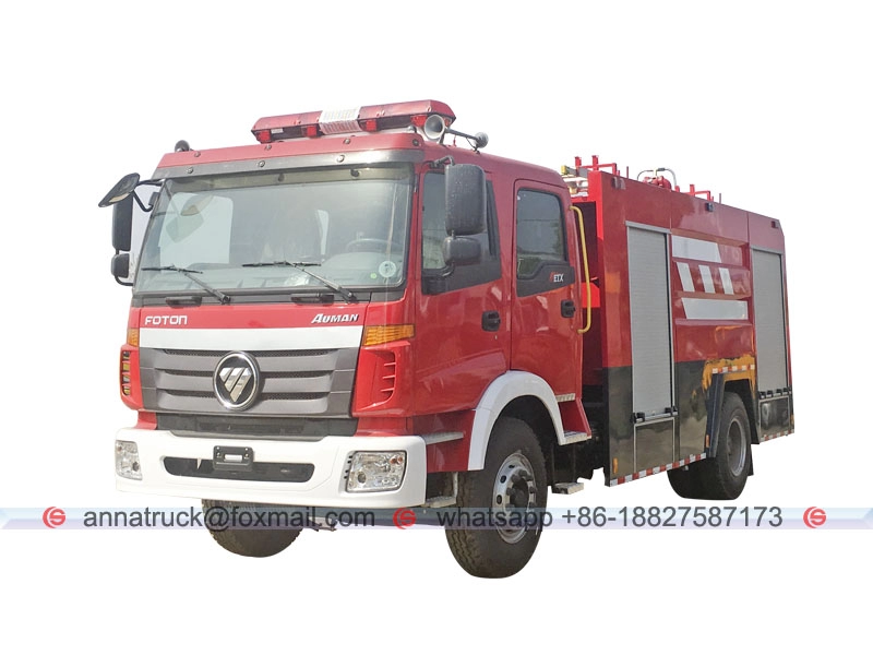 Пожарная машина с пеной на 6000 литров