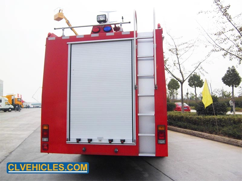 ISUZU 3000-литровая пожарная машина с резервуаром для воды