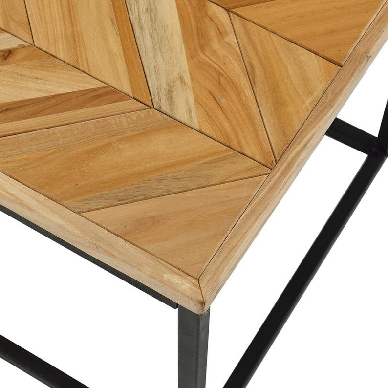 Большой деревянный центральный журнальный столик с металлическими ножками