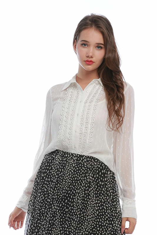 Женская повседневная блузка-рубашка из полупрозрачного шифона с длинным рукавом и кружевной планкой из флокирования в горошек