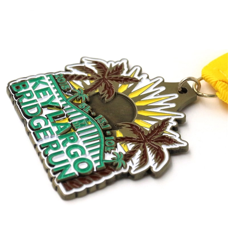 Медаль за бег по мосту с логотипом производителя